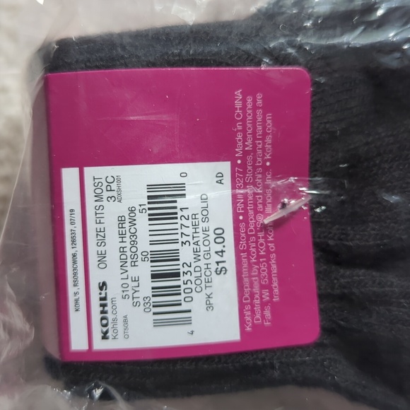 3 for $30. Set of touchscreen compatible gloves - Picture 4 of 5